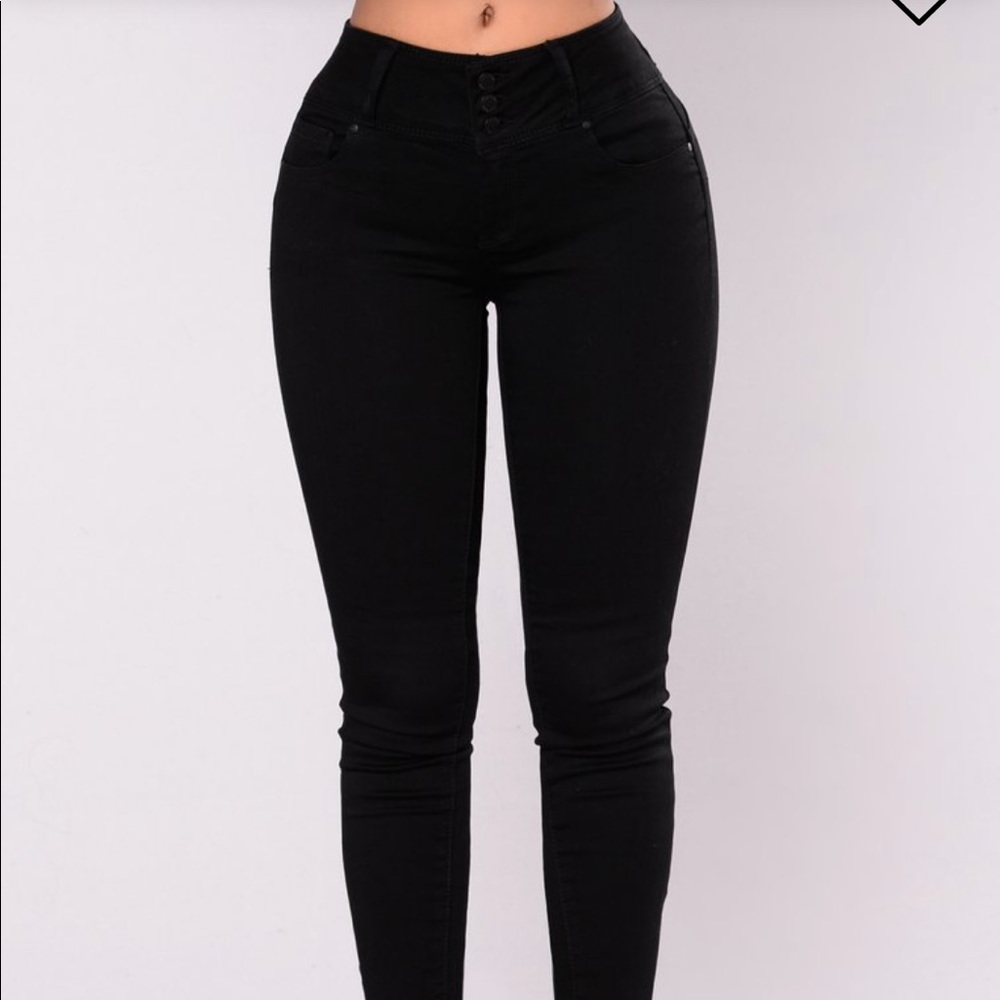 Round of Applause fashion nova jeans